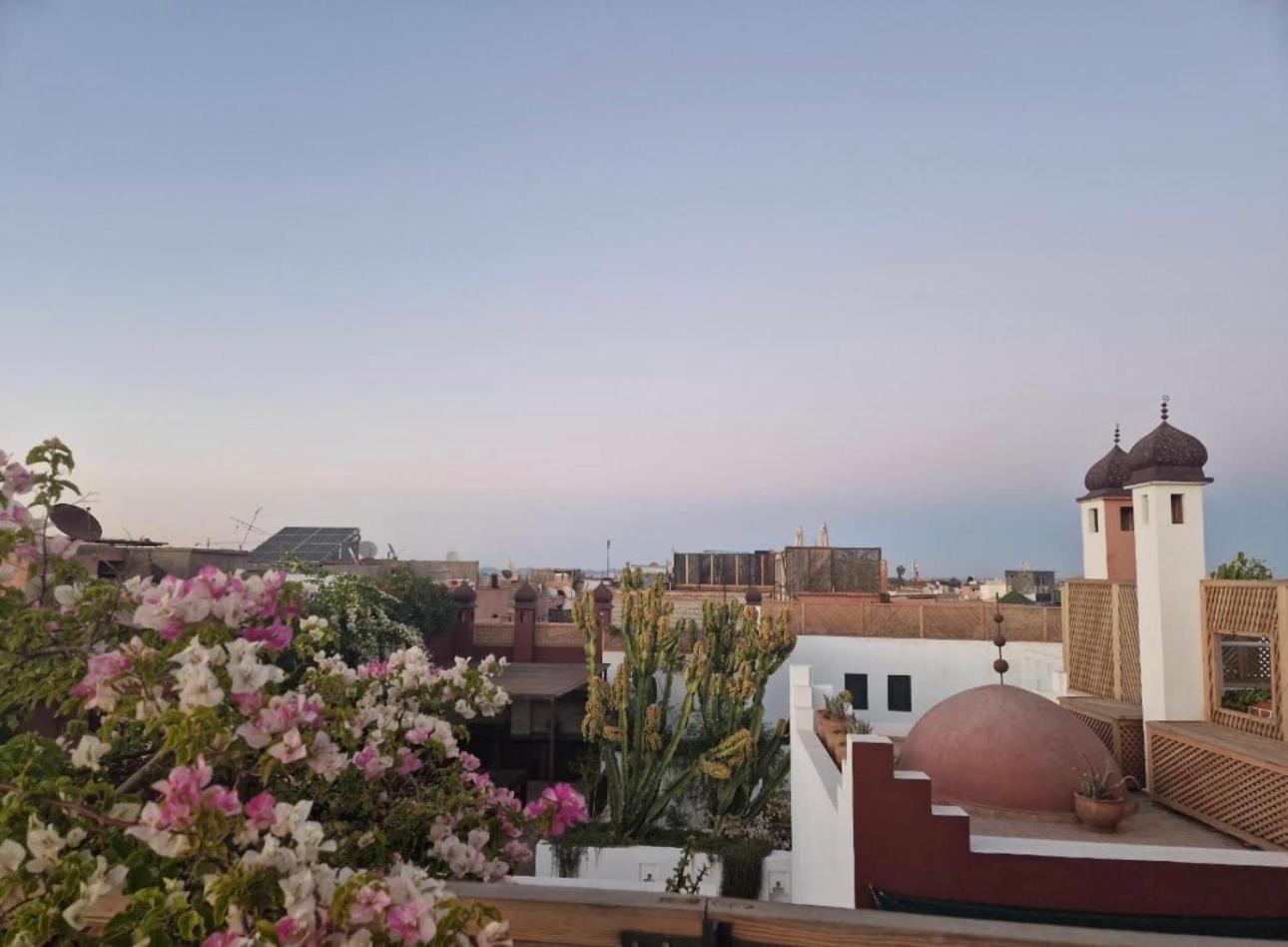 Riad Maison Aicha Marrakesh Bagian luar foto